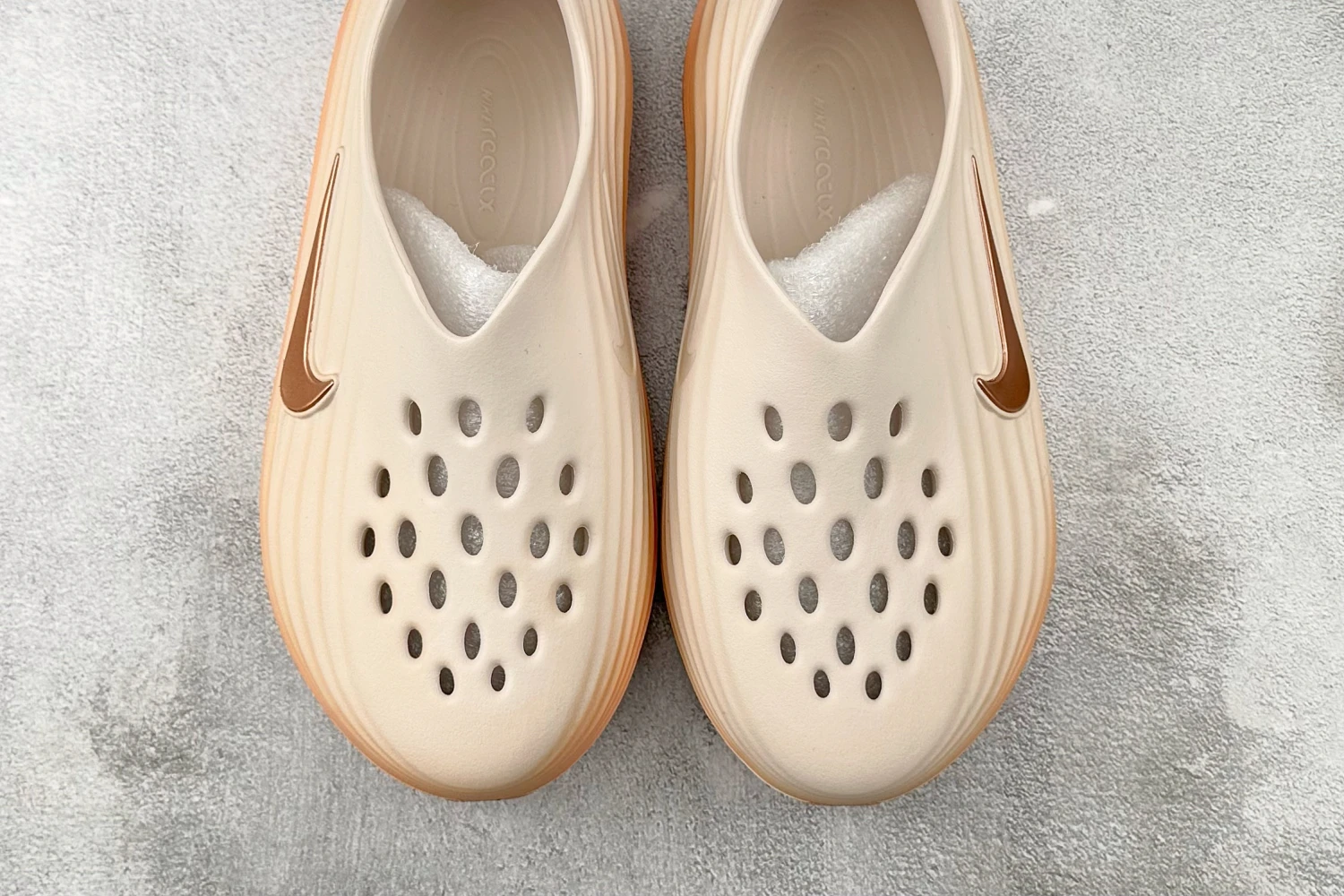 Nike Calm Mule – Cream Beige