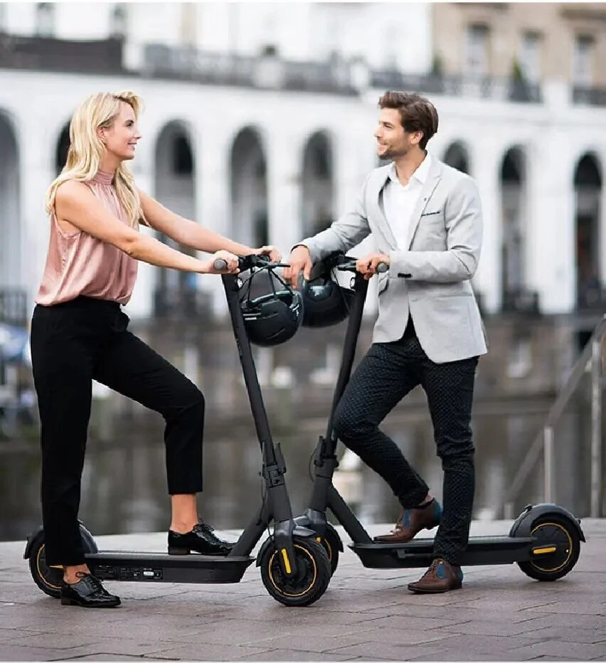 High-Speed Foldable Electric Scooter - 350W, 36V, 15AH, 10 Inch Tires, 33KM/H with App Control
