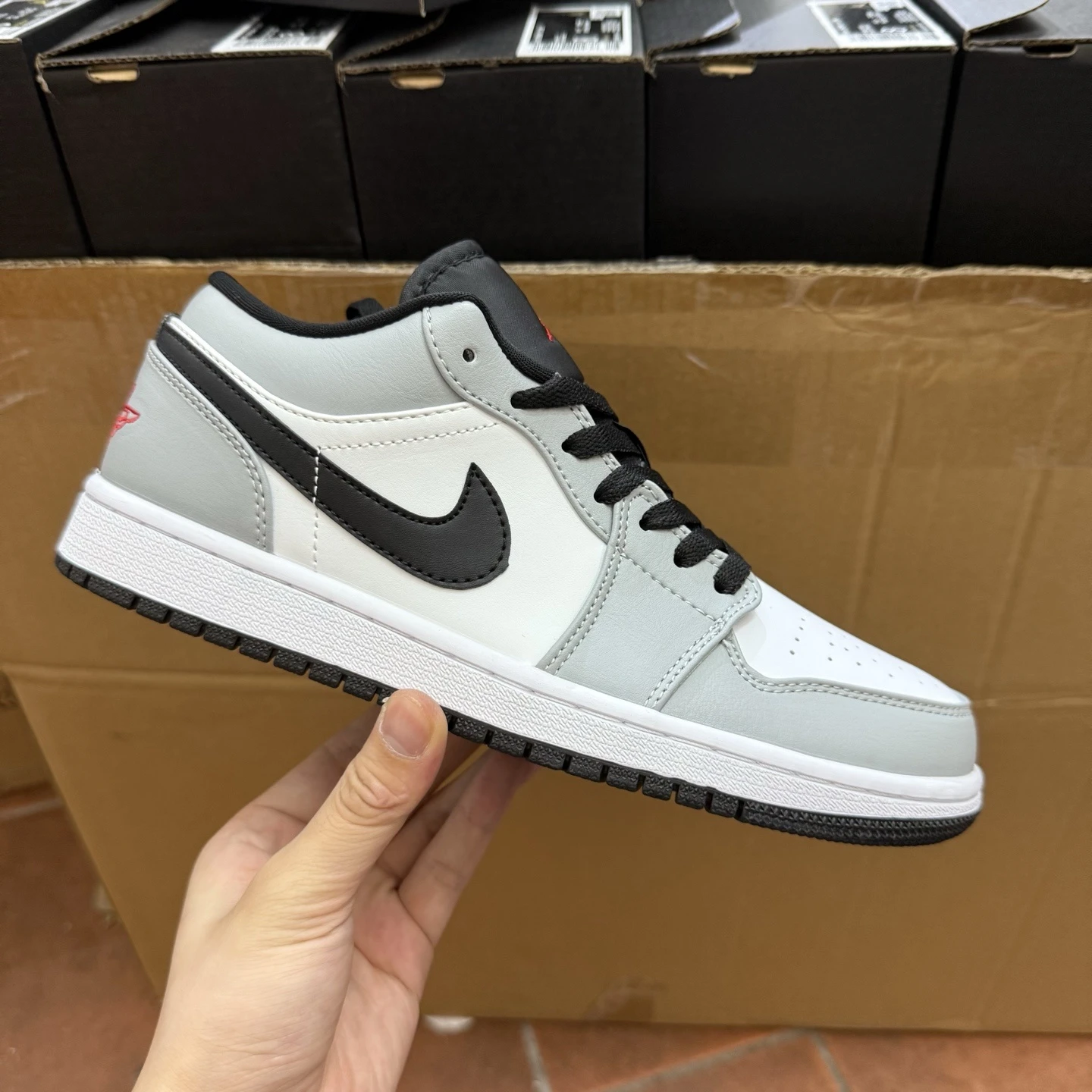 Air Jordan Low – Wolf Grey Edition
