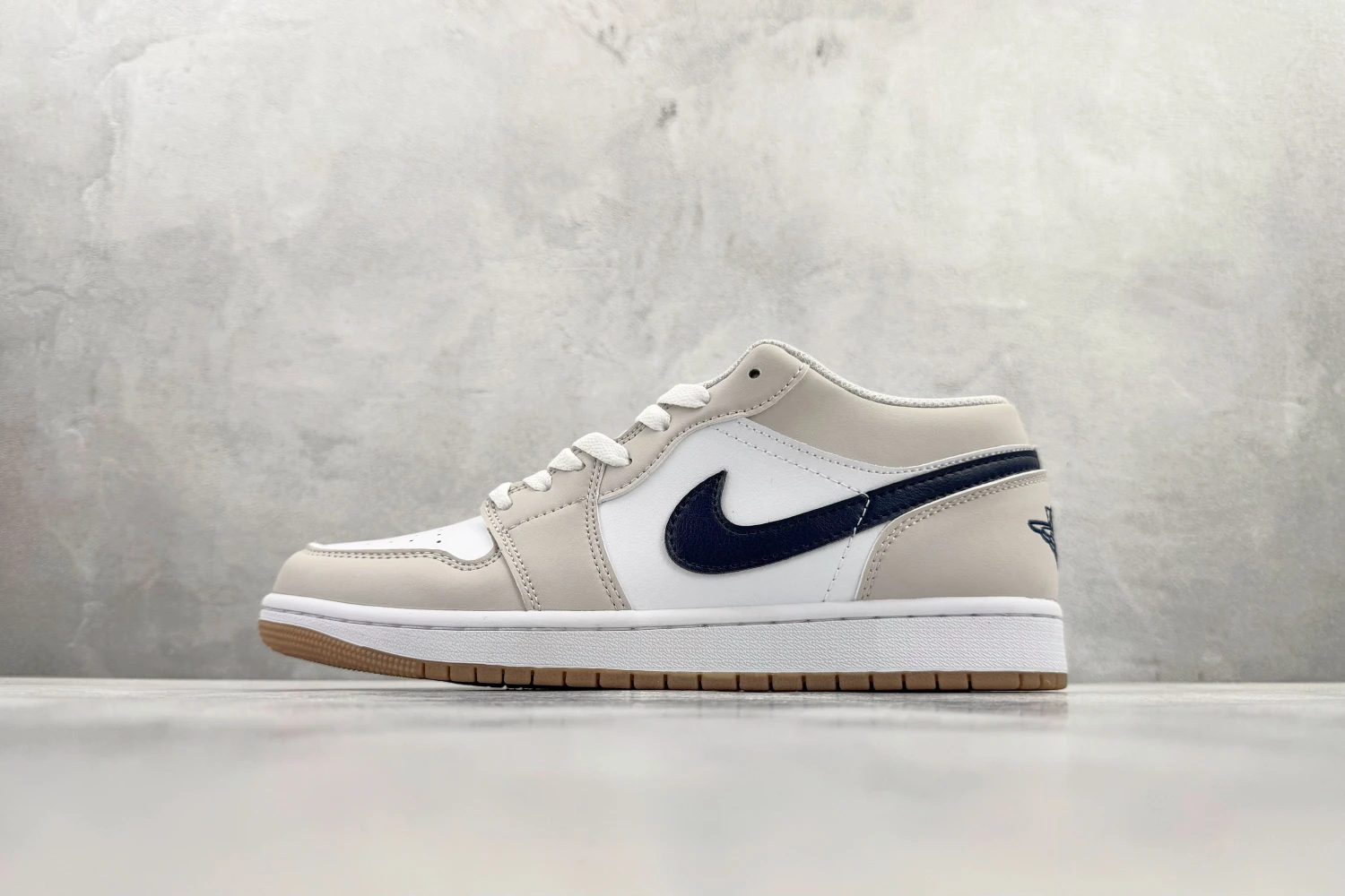Air Jordan Low Light Grey