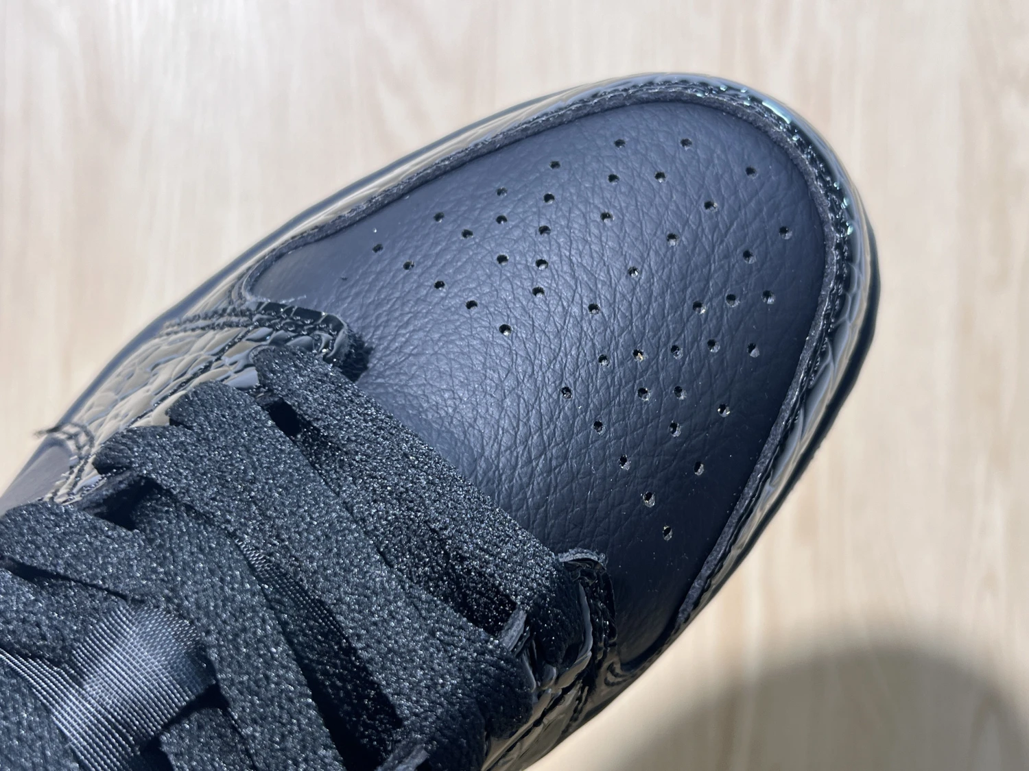 Air Jordan 1 Low Triple Black Sneaker – Premium Streetwear Edition