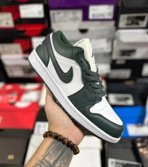 Nike Dunk Low "Panda" White Black Casual Sneakers (DD1391-100)