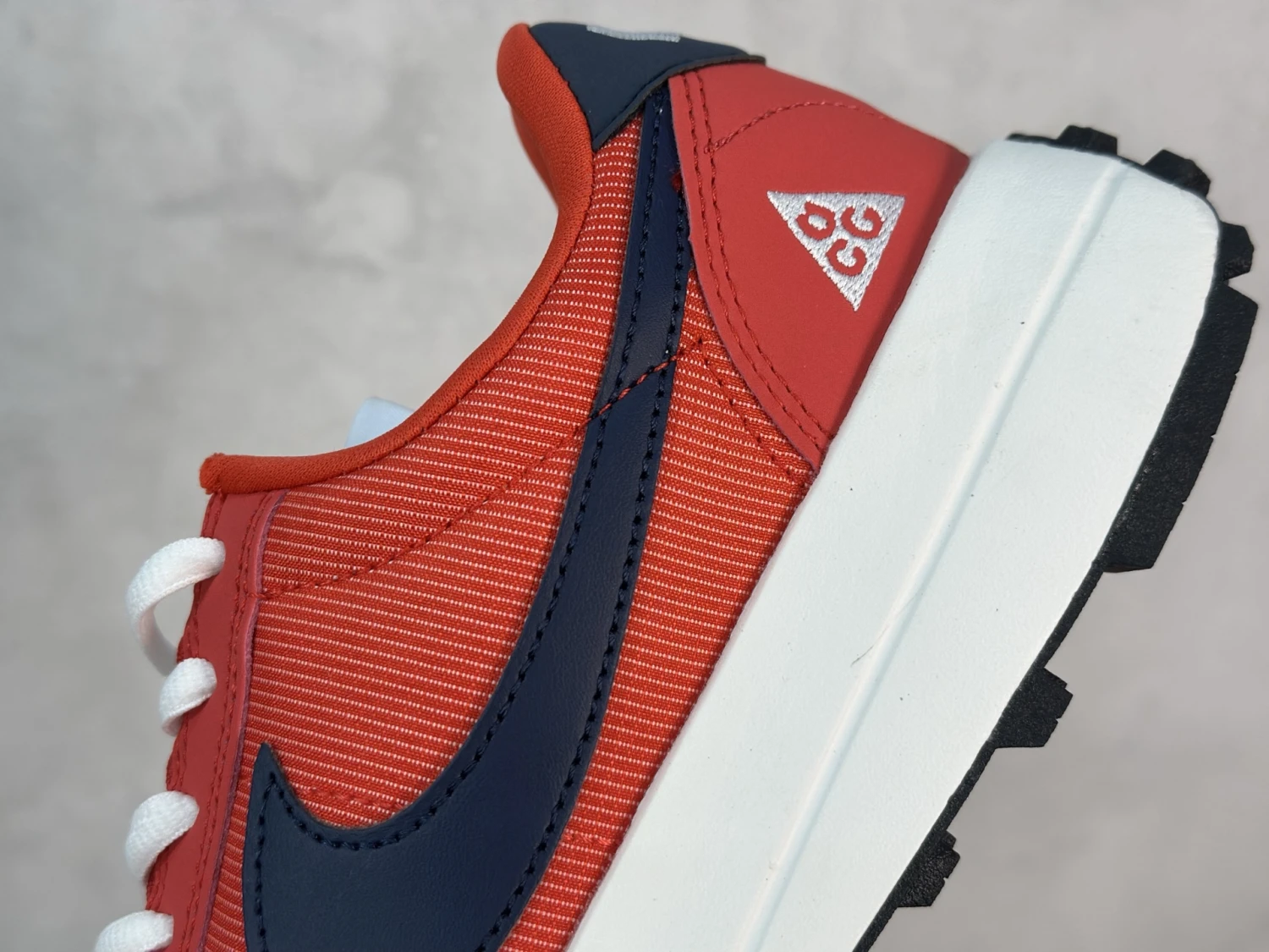 Nike Air Max 1 – Crimson Red & Midnight Navy
