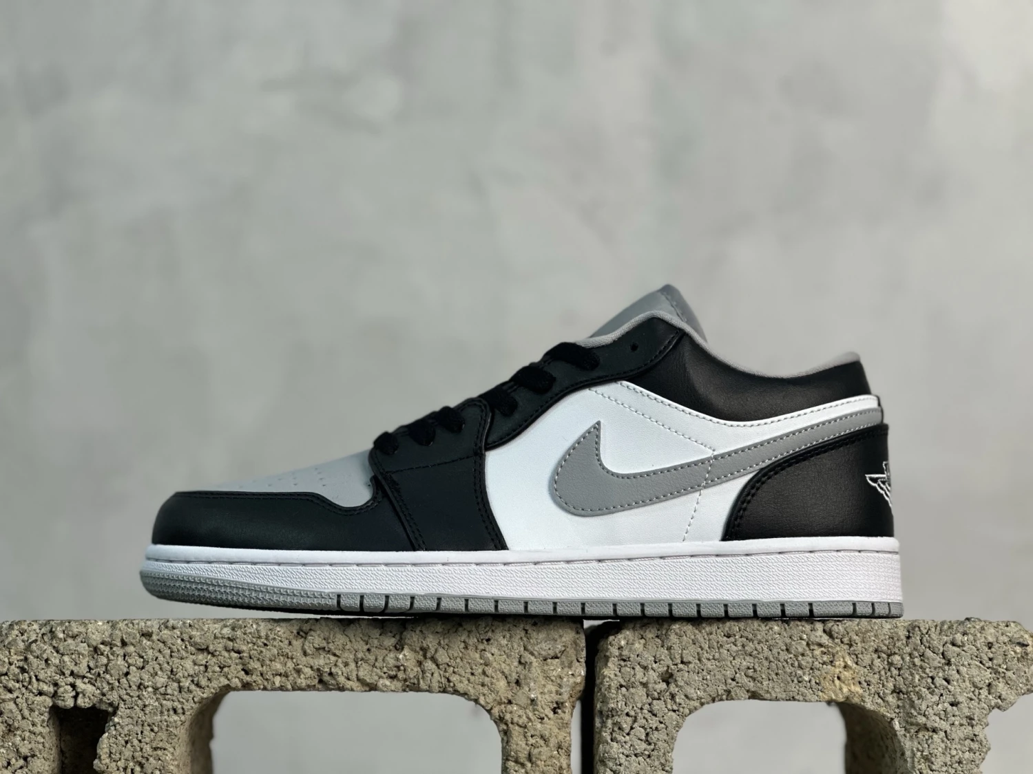 Air Jordan Low – Grey Black Edition