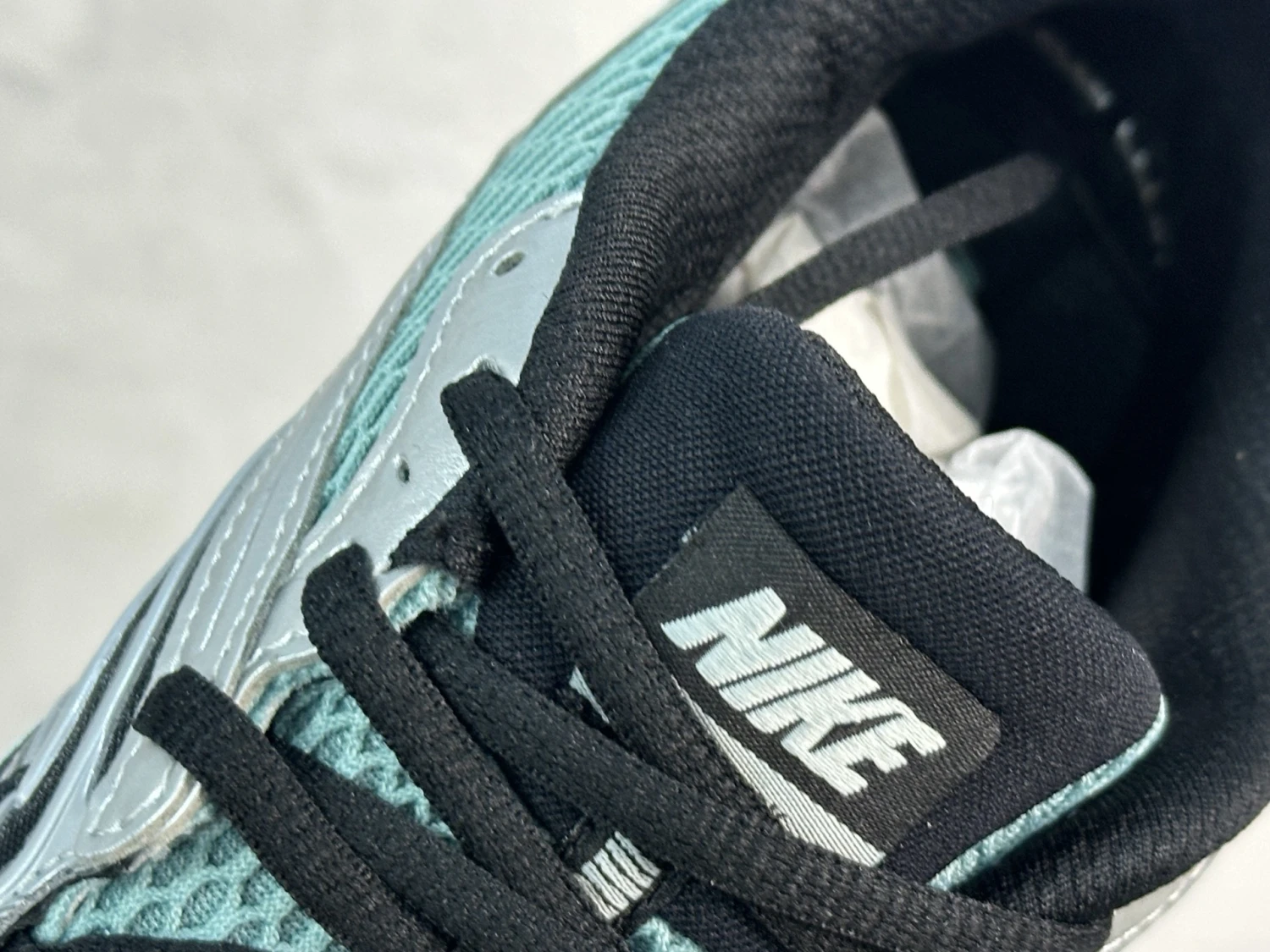 Nike Air Max Moto 2K – Aqua Blue, Metallic Silver & Black