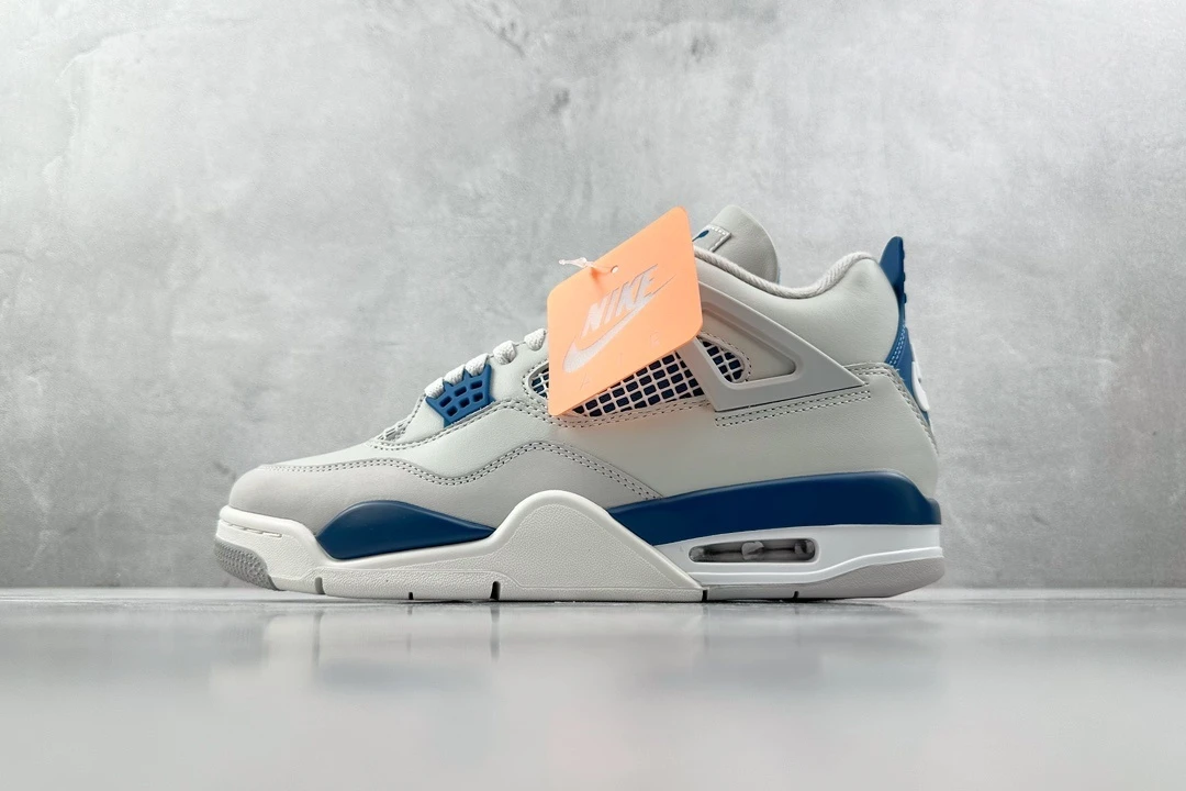 Jordan Sneakers White & Blue Edition