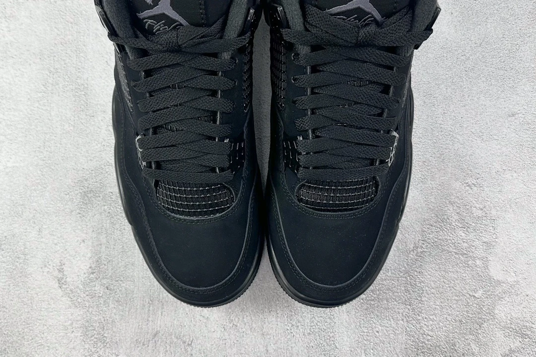 Air Jordan 4 Retro – Black & Grey Sneakers