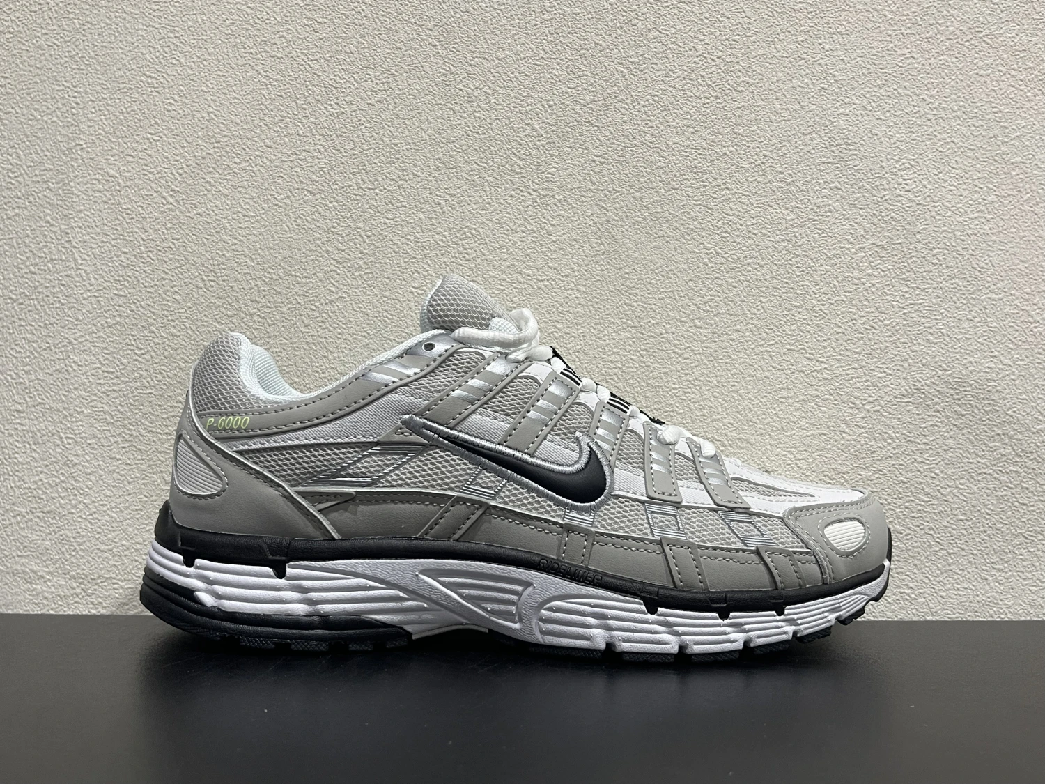 Nike Bomberman Series Sneakers – White & Light Grey