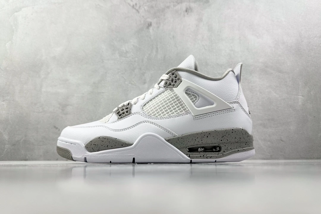 Air Jordan 4 Retro – White, Grey & Red Sneakers