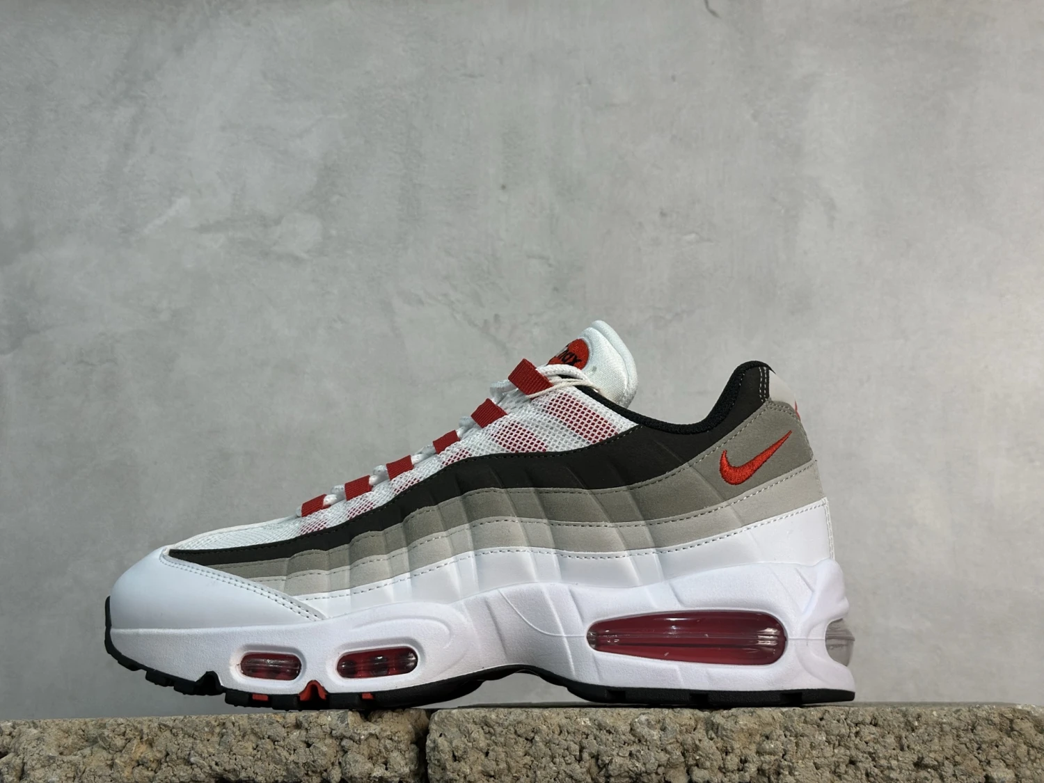 Nike Air Max 95 Sneakers – White / Black / University Red