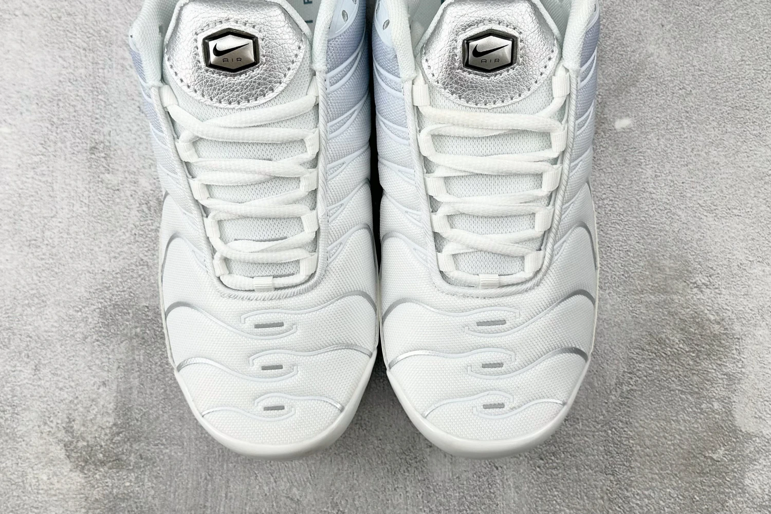 Nike Air Max Plus TN – Triple White / Silver