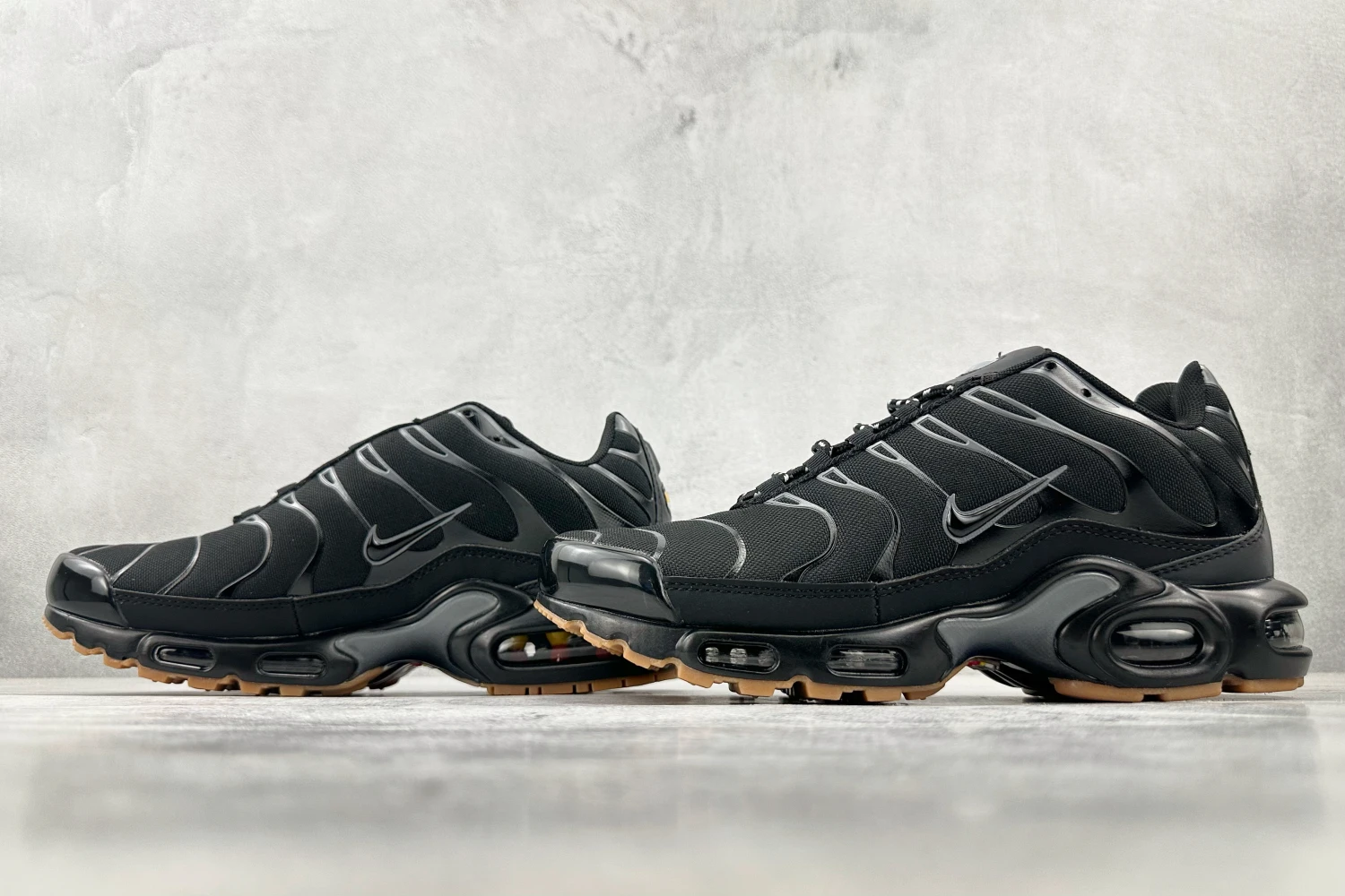 Nike Air Max Plus TN Triple Black Gum Running Sneakers