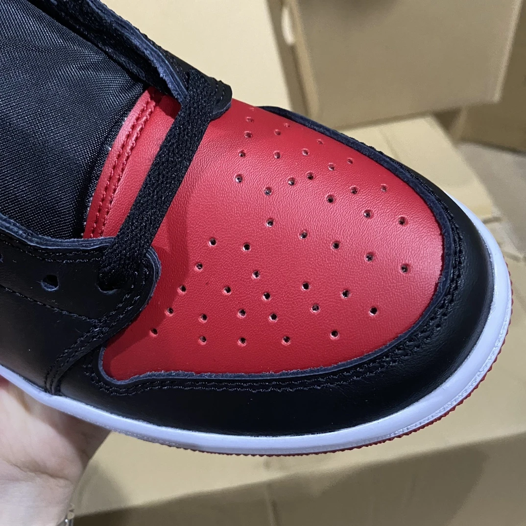 Air Jordan 1 Low Sneakers – Black/Gym Red