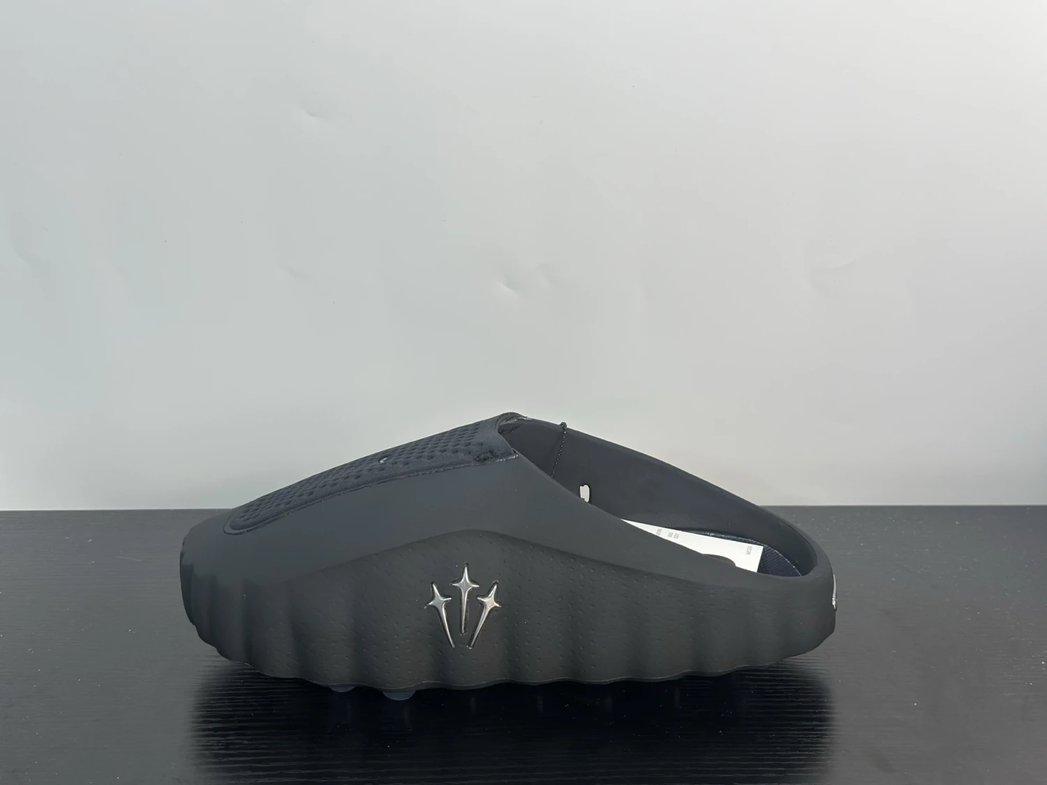 Nike Comfort Slides – Matte Black
