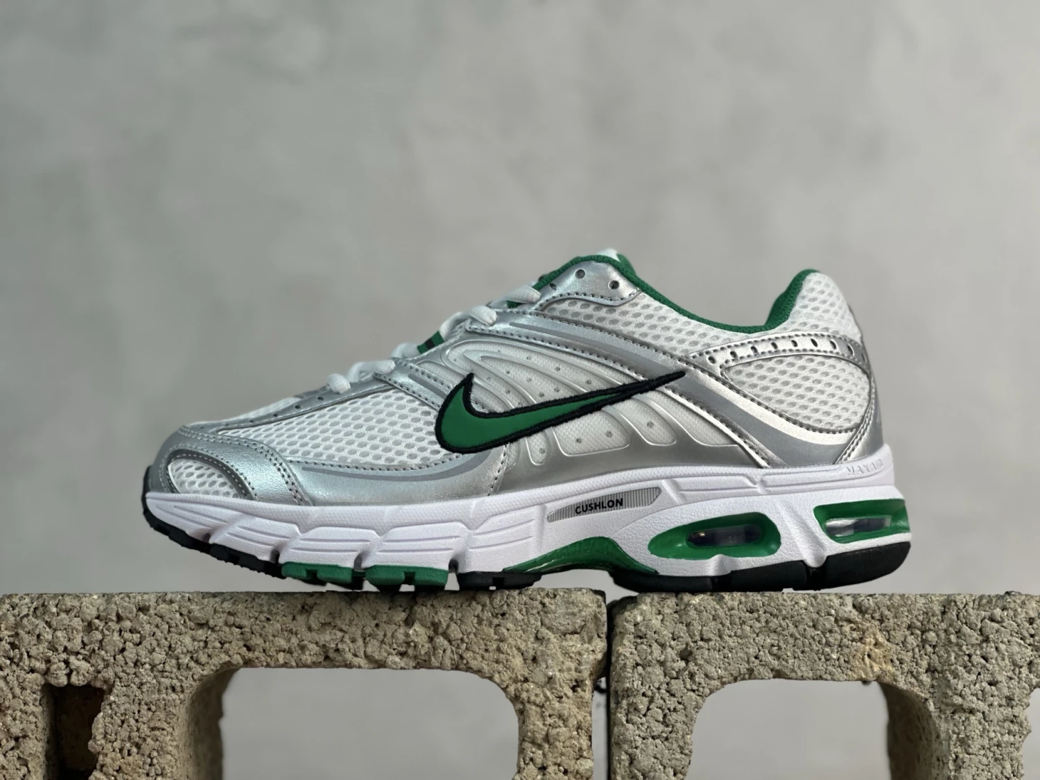 Nike Air Max Moto 2K – White, Metallic Silver & Emerald Green