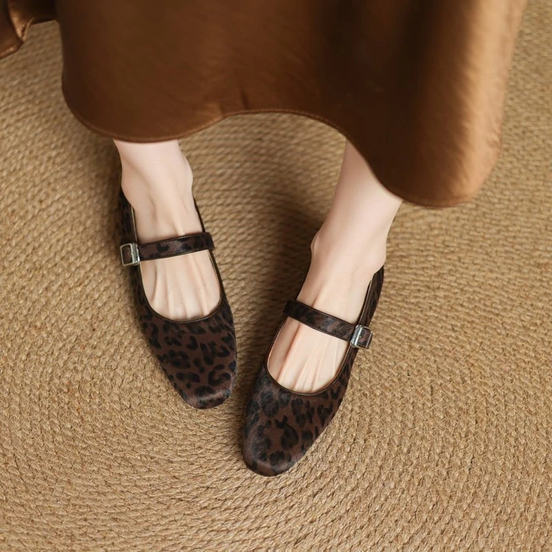 Women’s Mary Jane Pumps with Buckle Strap and Low Heel