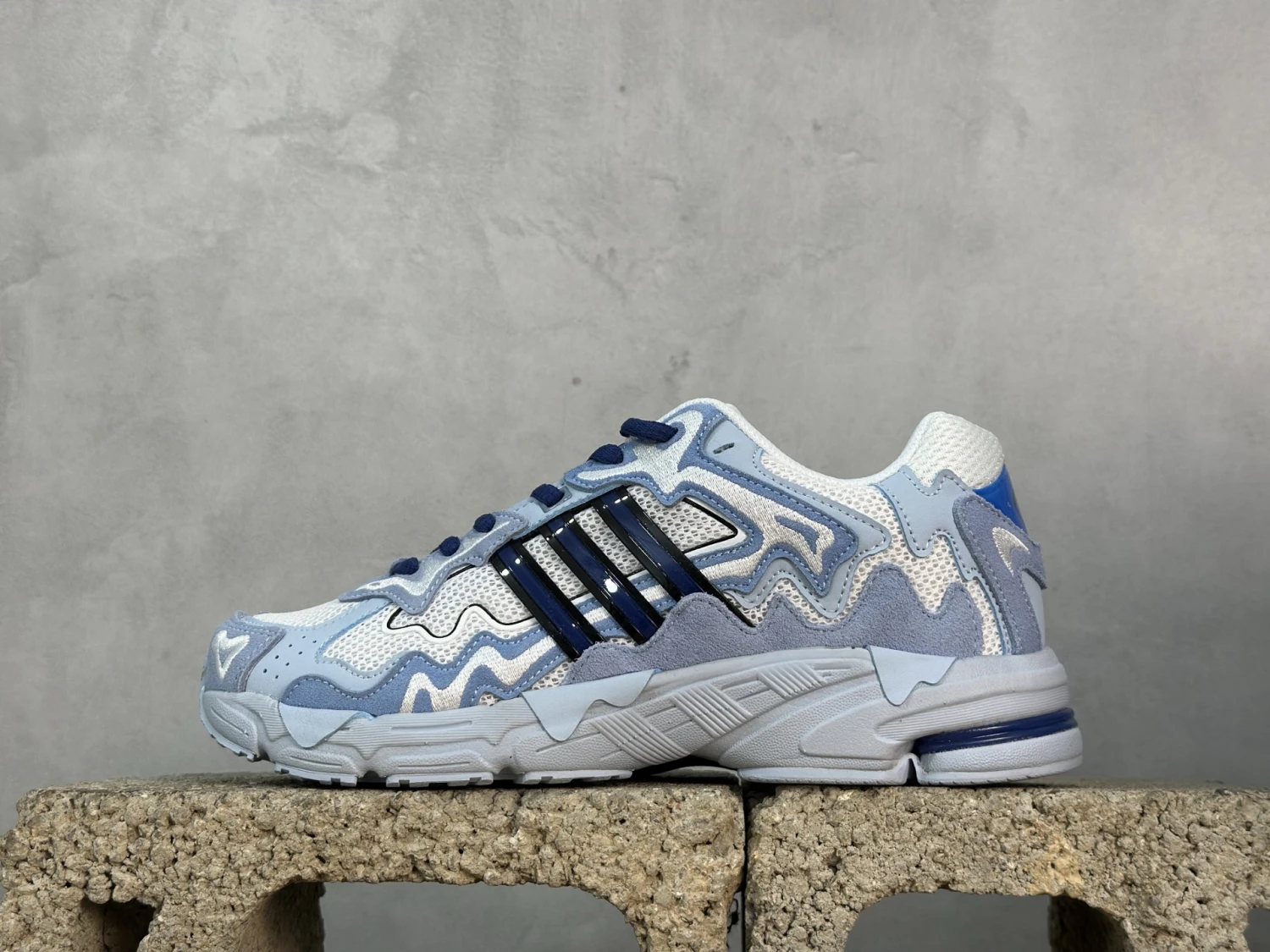 Adidas Response Runner Sneakers – Sky Blue / White / Navy