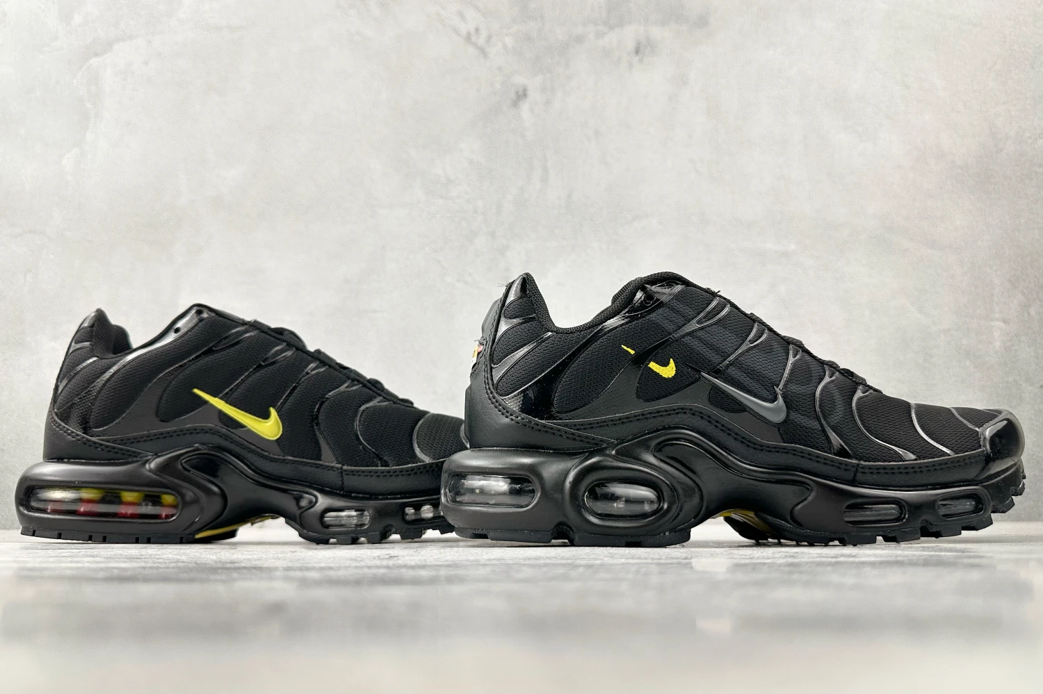 Nike Air Max Plus TN Triple Black Volt Sneakers