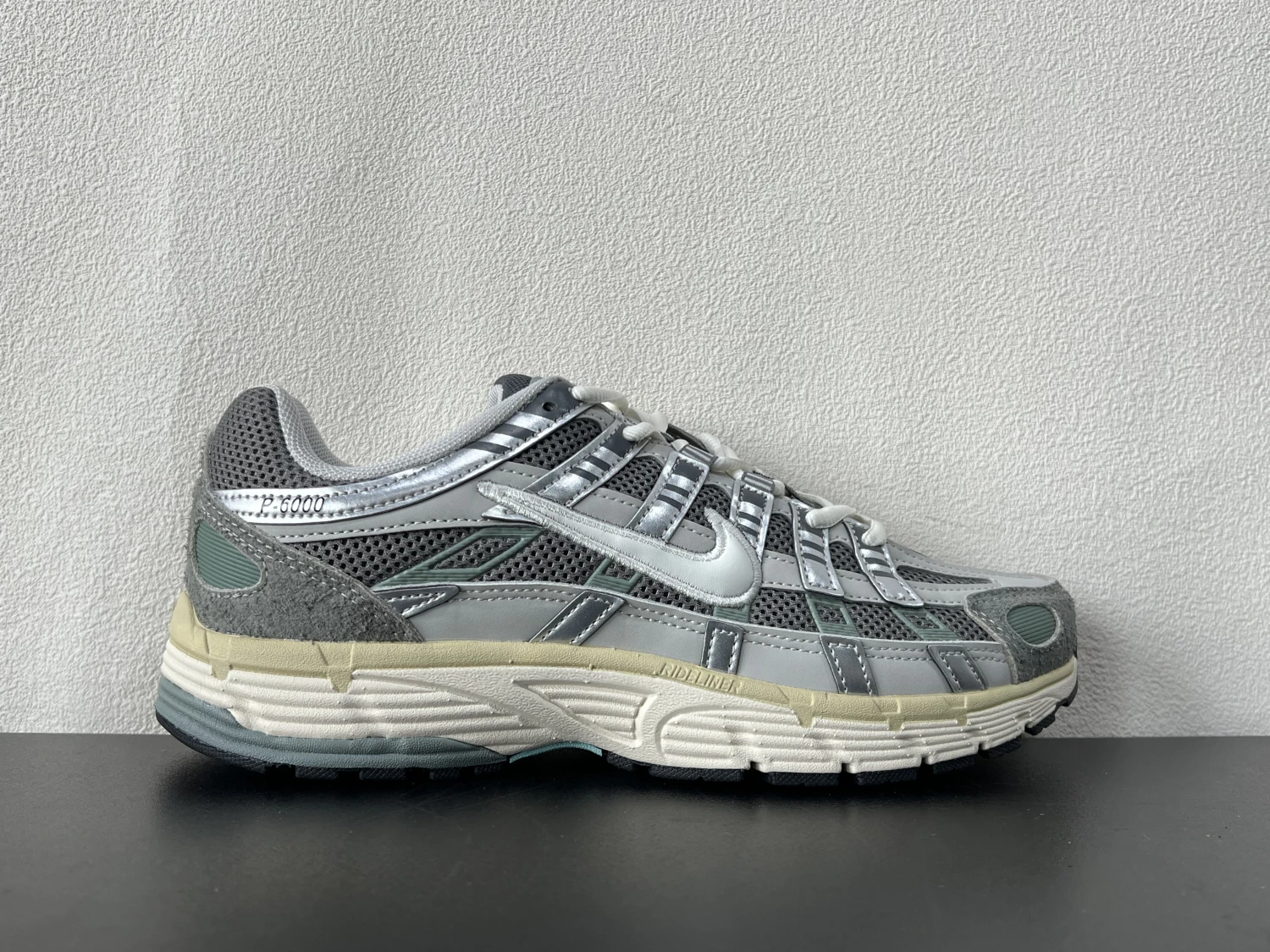 Nike P-6000 Grey Silver Vintage Running Sneakers – Retro-Inspired Lifestyle Sports Shoes