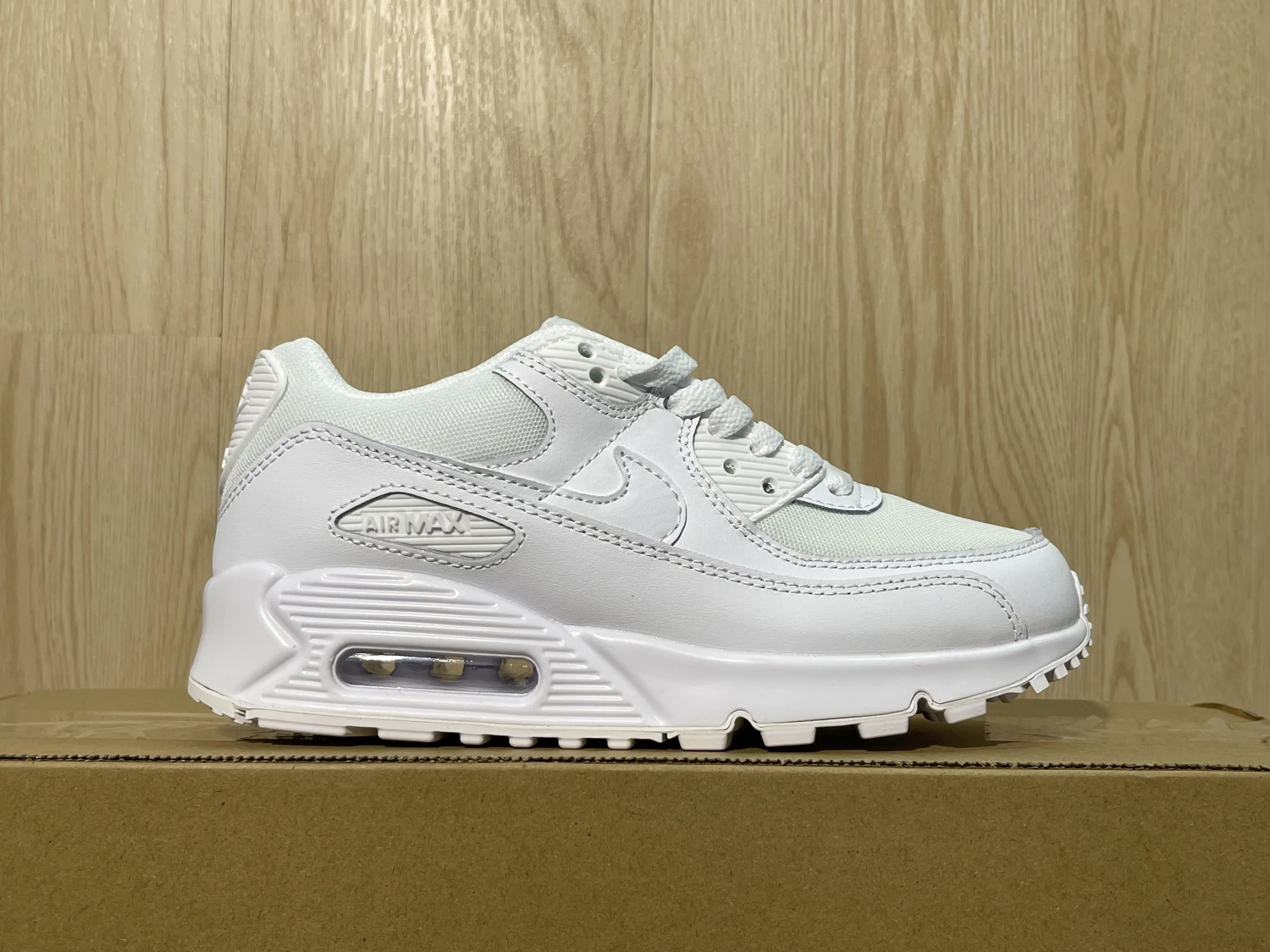 Nike Air Max 90 – Triple White