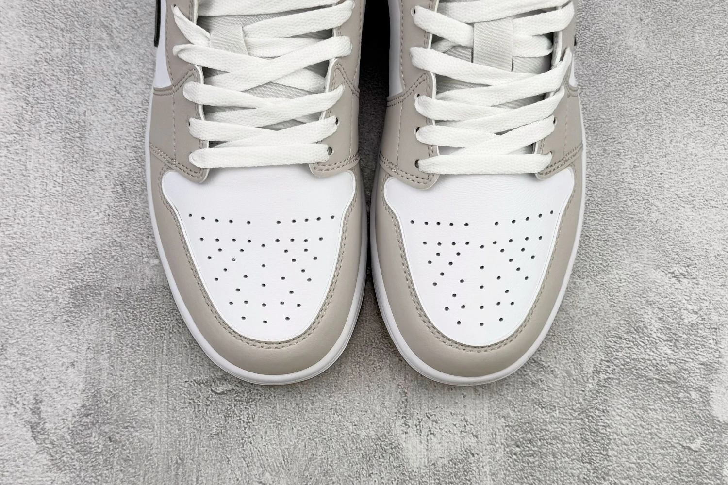 Air Jordan Low Light Grey