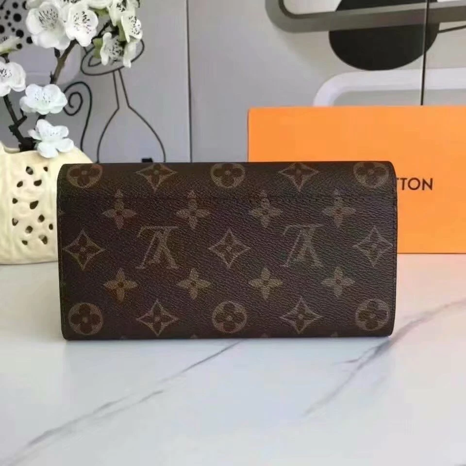 Louis Vuitton Sarah Wallet in Classic Monogram Canvas Brown
