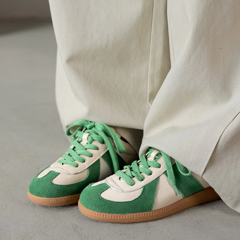 Women’s Casual Lace-Up Sneakers