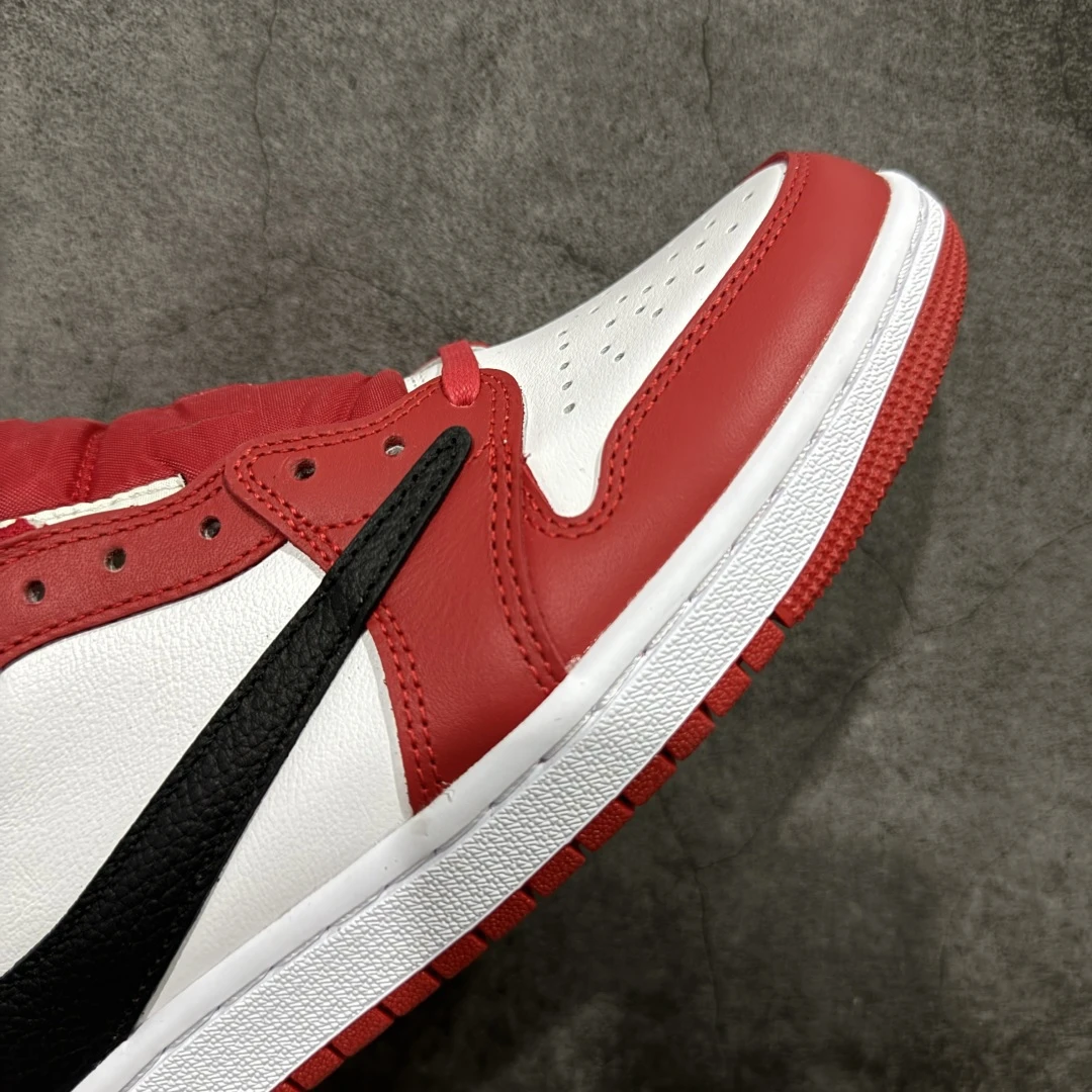Nike Air Varsity Red