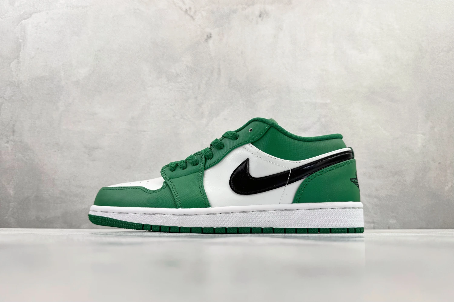 Air Jordan Low Green White