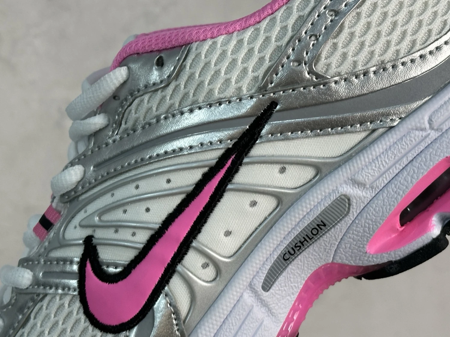 Nike Air Max Moto 2K – White, Metallic Silver & Pink