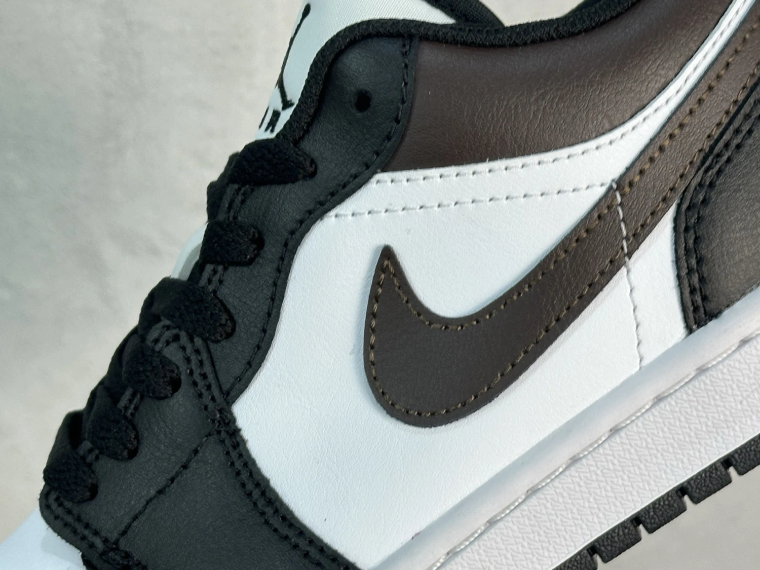 Air Jordan Low – Black & White Classic Sneakers