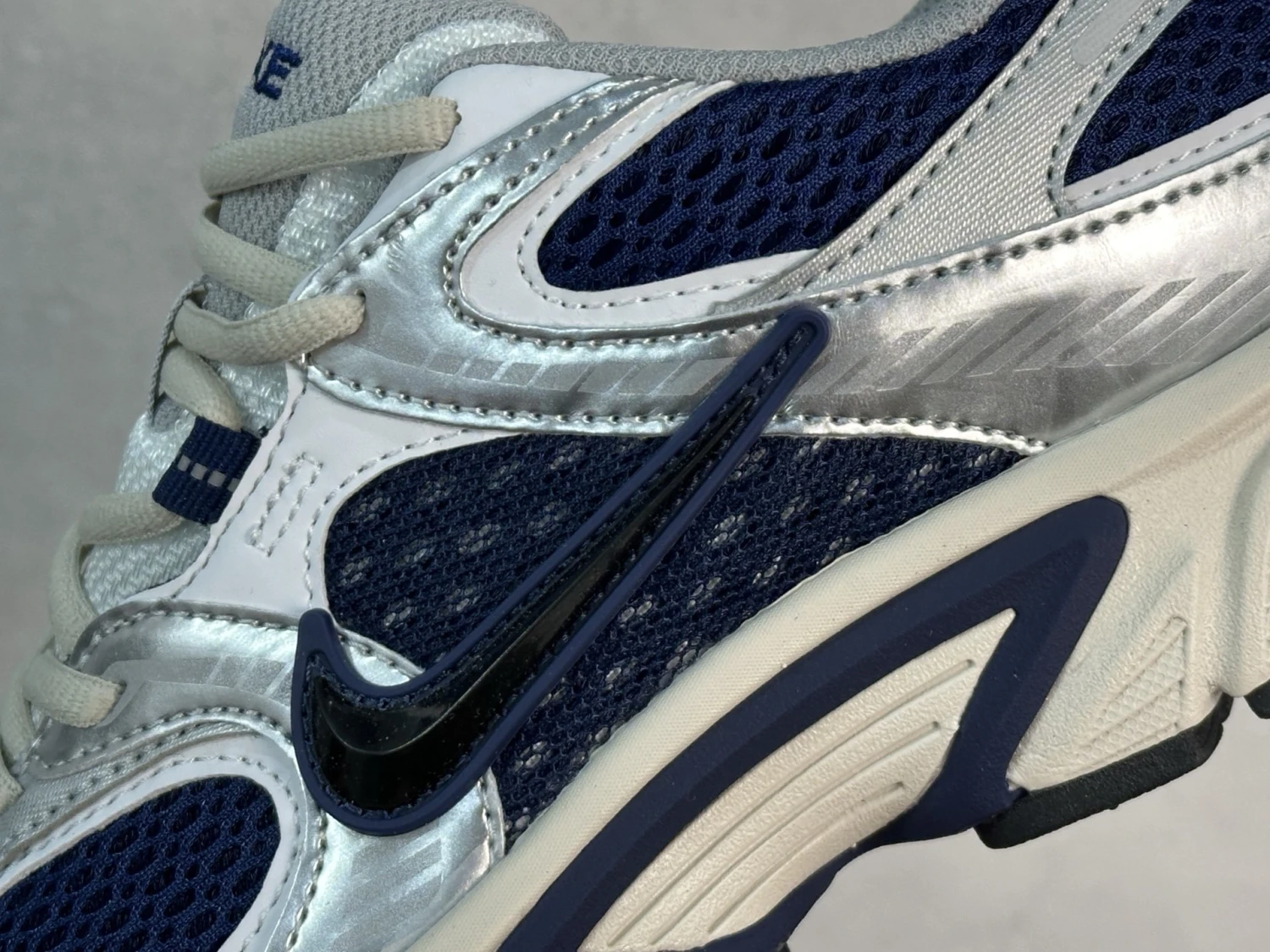 Nike Air Max Moto 2K – White, Metallic Silver & Royal Blue