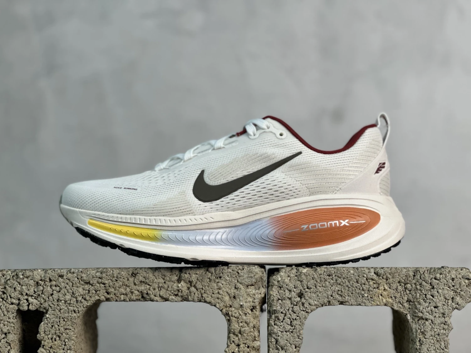 Nike Air Max Road Runner – White, Burgundy Red & Orange