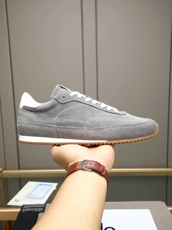 Alo Yoga Suede Low-Top Runner Sneakers in Grey