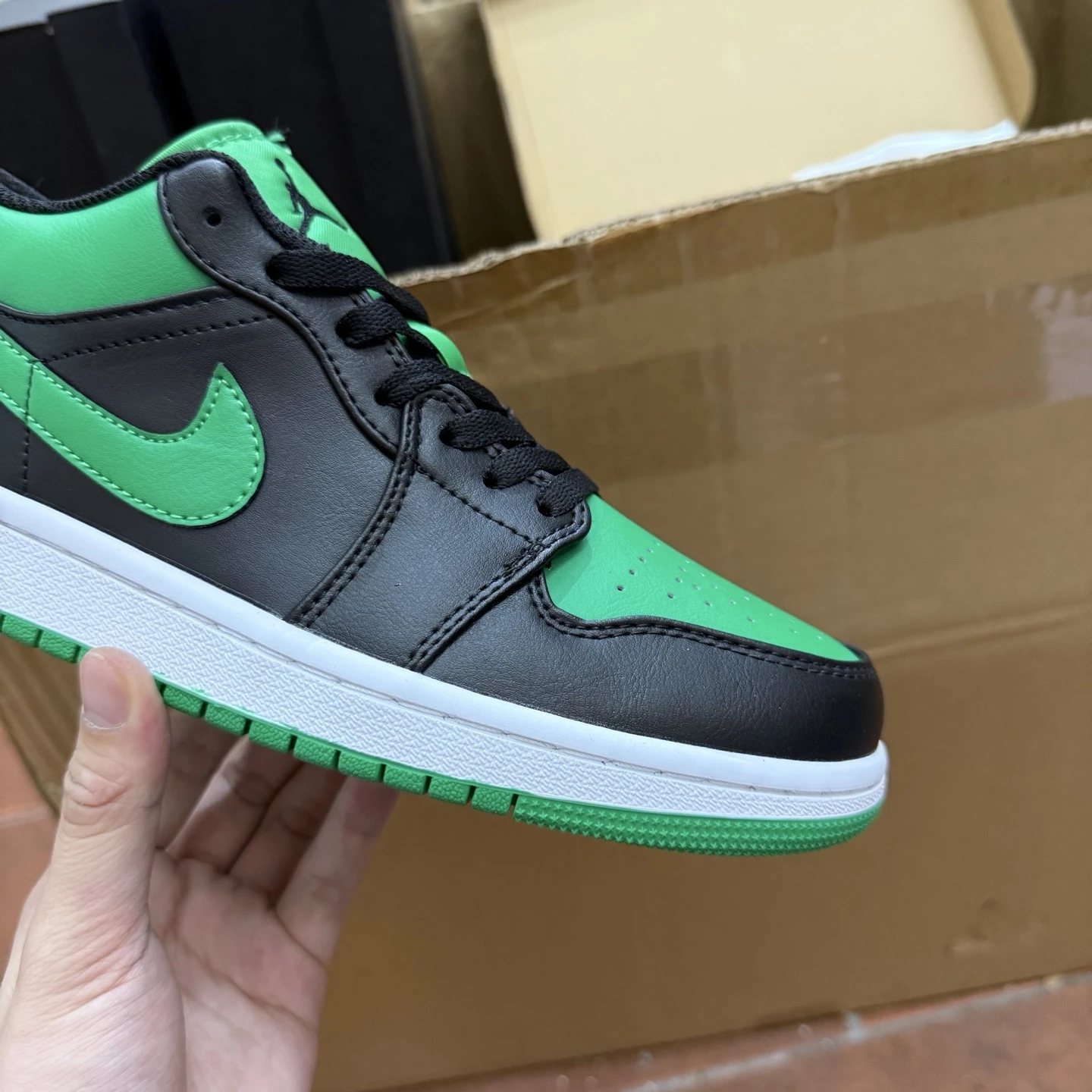 Air Jordan Low – Green Black Edition