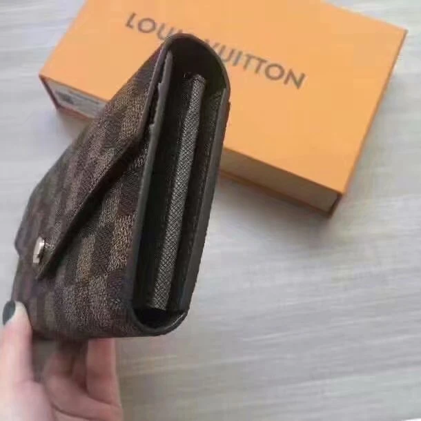 Louis Vuitton Sarah Wallet in Classic Monogram Canvas Brown