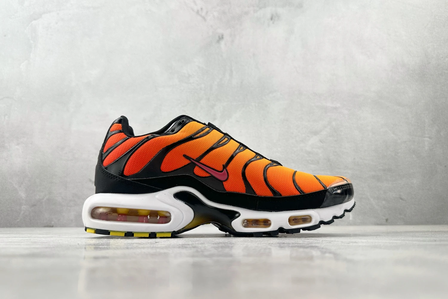 Nike Air Max Plus TN Sunset Orange Gradient Running Sneakers