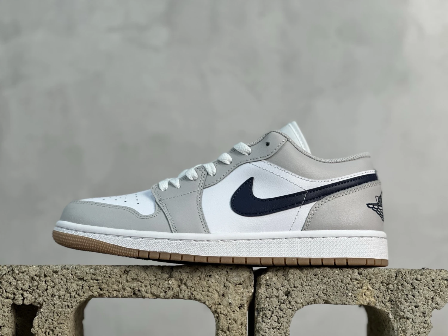 Air Jordan Low – Light Grey, White & Midnight Navy Sneakers