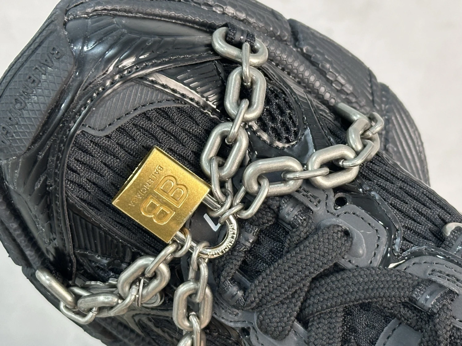 Balenciaga Runner Sneaker – Black Chain Lock Edition