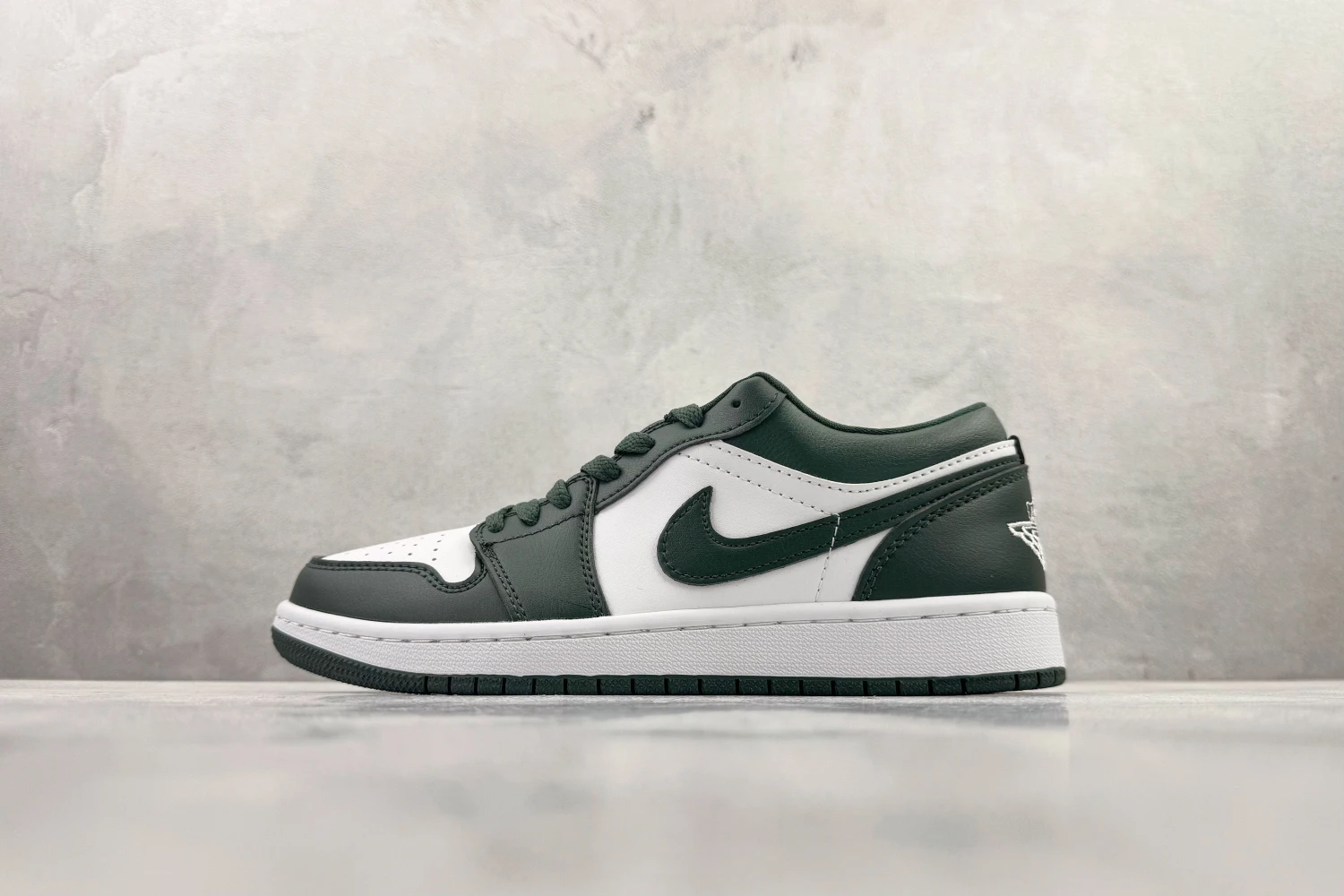 Air Jordan Low Forest Green
