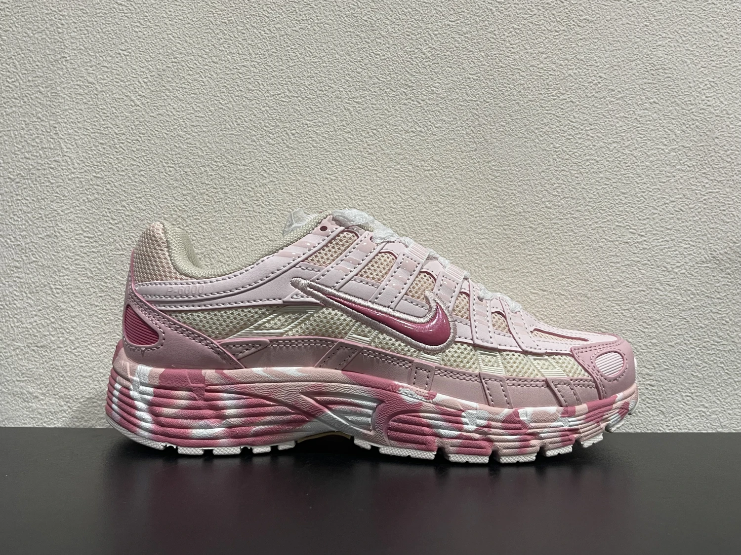 Nike Bomberman Series Sneakers – Soft Pink & Pearl White
