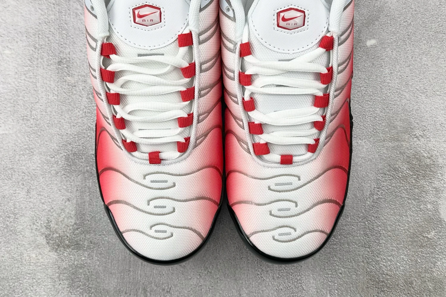 Nike Air Max Plus TN – White / Red / Black