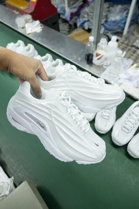 Nike NOCTA Glide – Triple White
