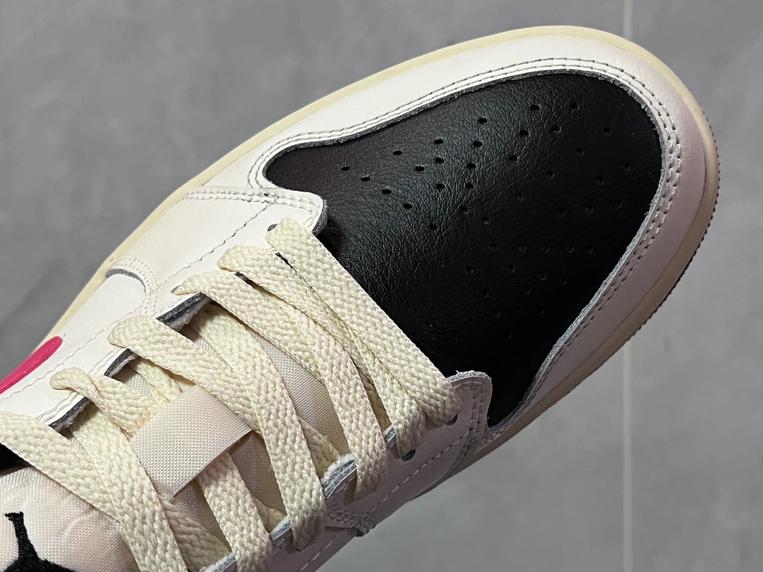Jordan Courtside White Black Pink Lifestyle Sneaker