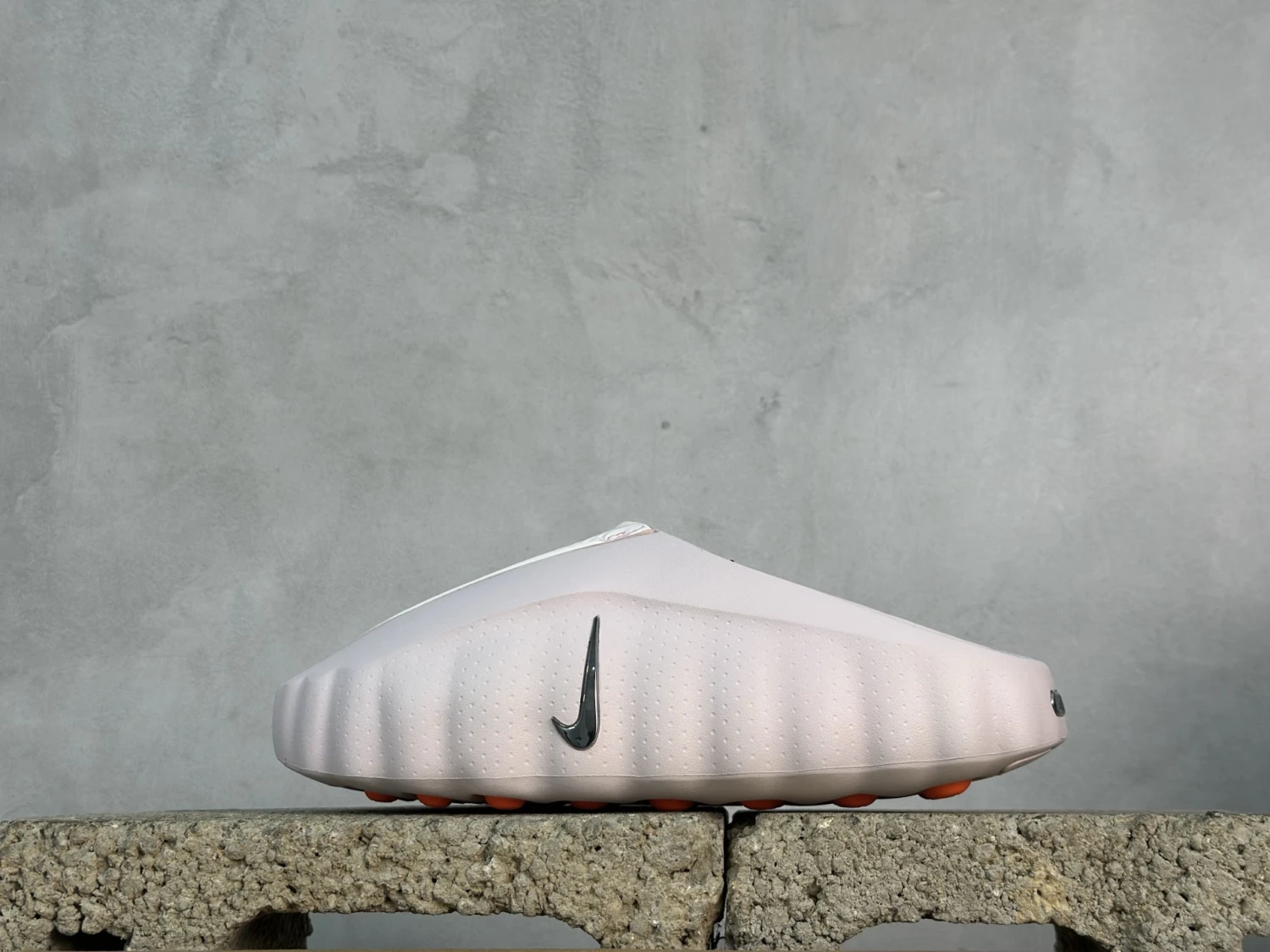 Nike Calm Slides – Pearl White