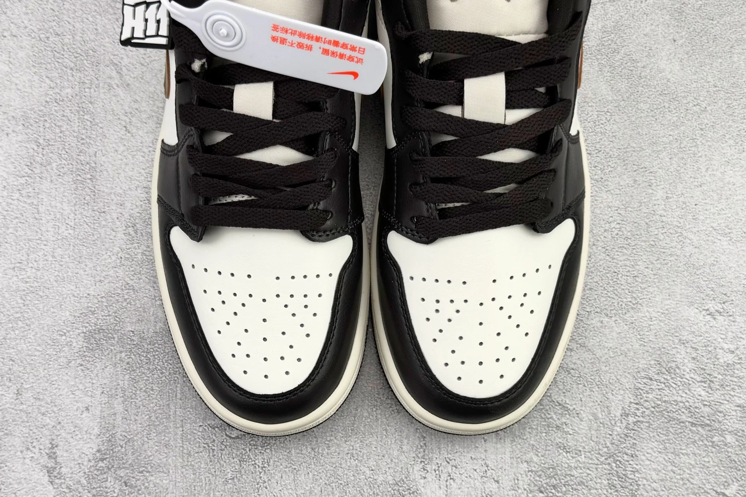 Air Jordan Low Mocha