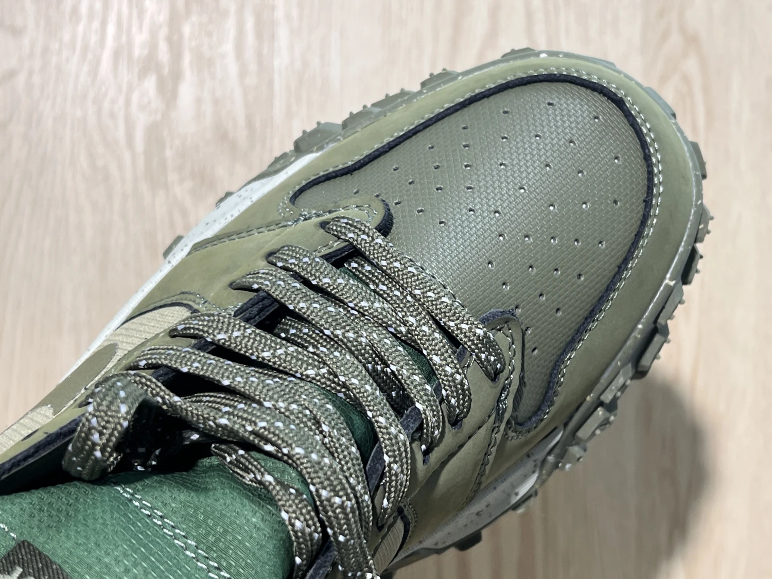 Nike Air Gore-Tex Olive Green Trail Sneaker – Waterproof Outdoor Edition