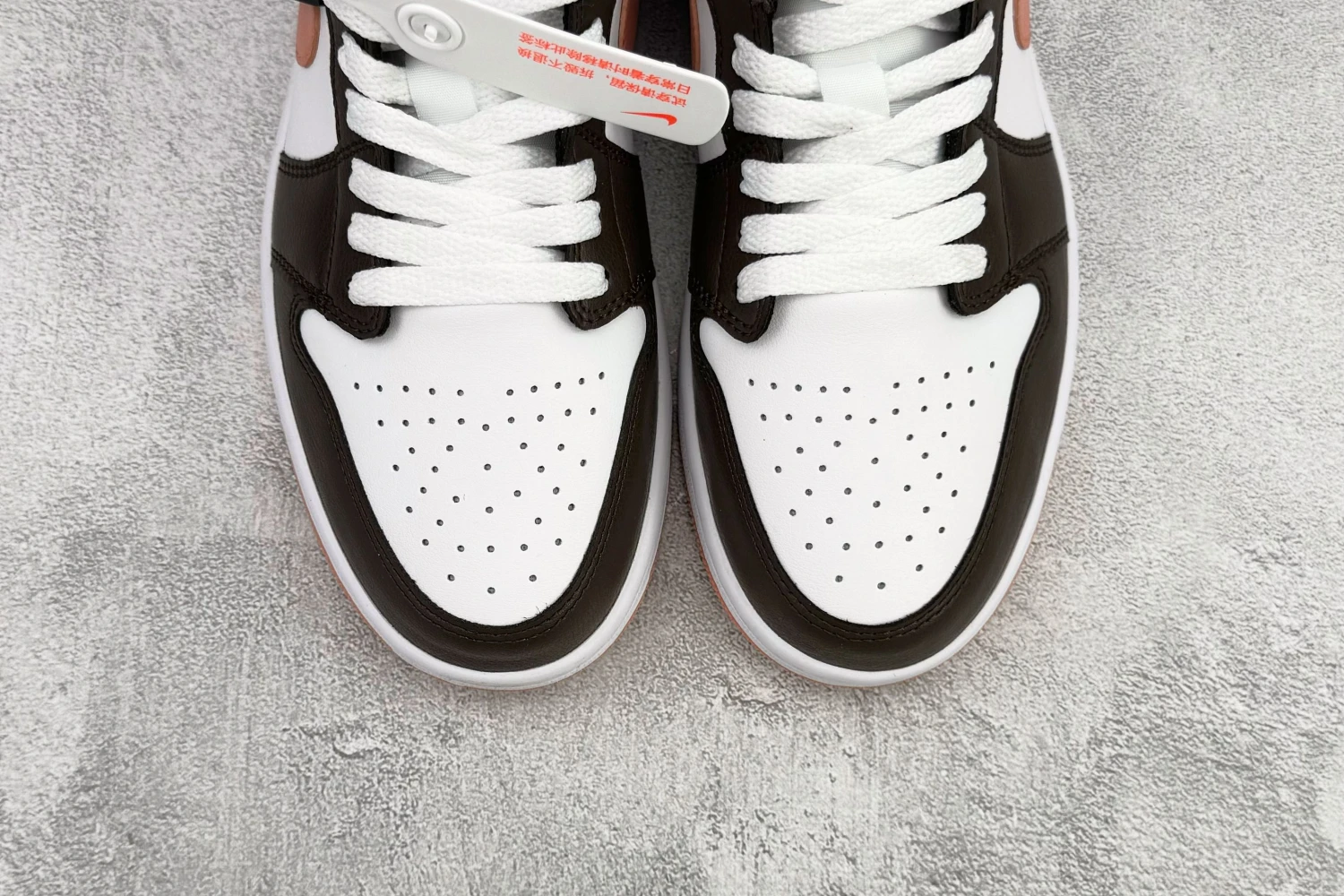 Air Jordan Low Mocha Peach
