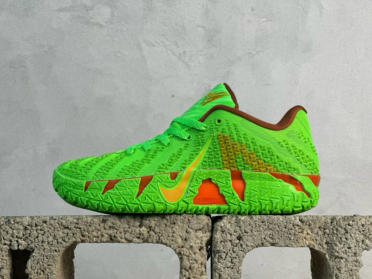 Nike Kyrie Low Basketball Shoes – Neon Green/Orange