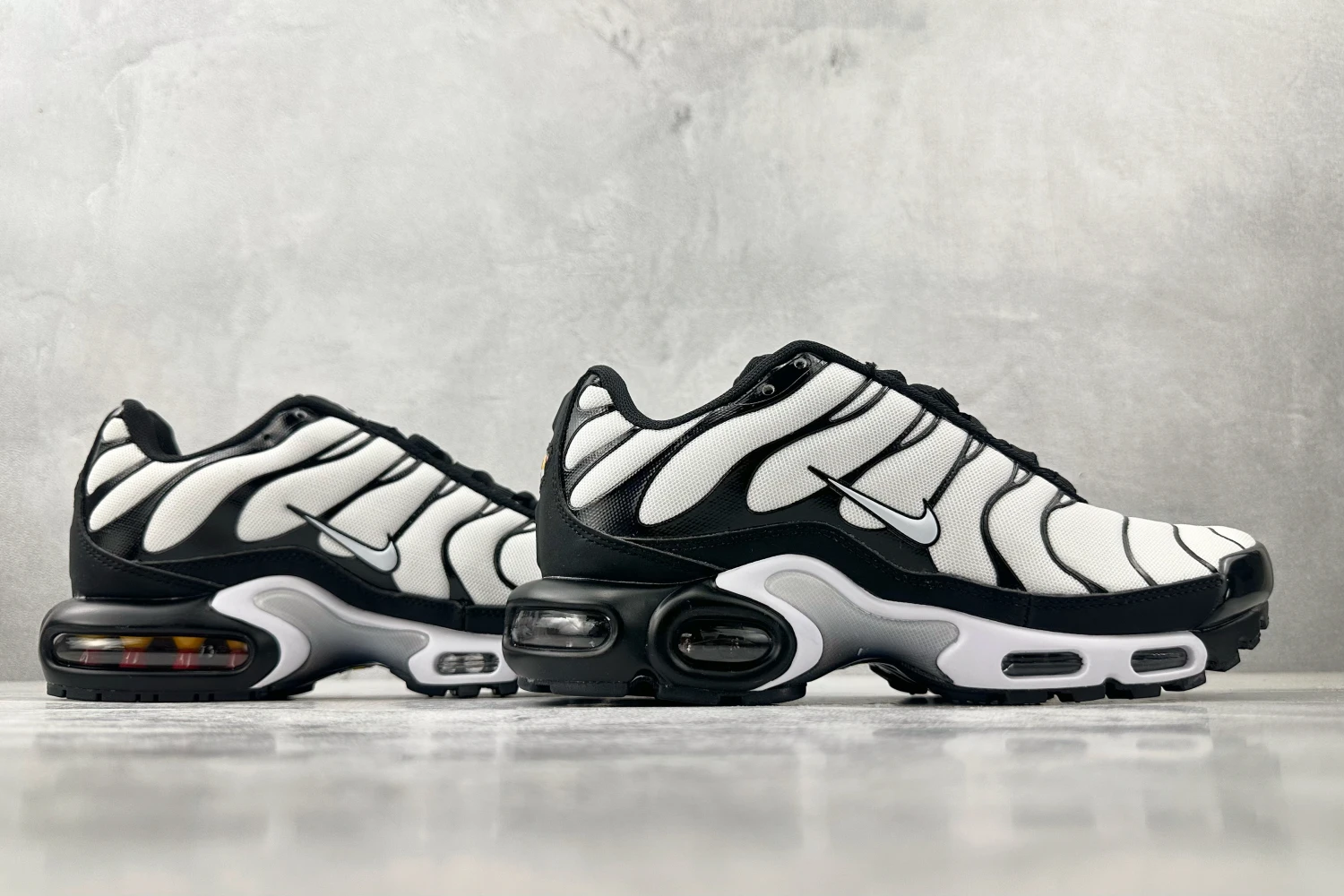 Nike Air Max Plus TN Black and White Classic Running Sneakers